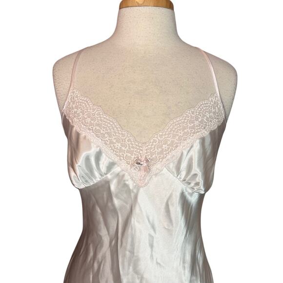 Linea Donatella Ivory 2 Pc Short Chemise & Embroidered Mrs. Robe Set Medium NWT - Picture 6 of 13
